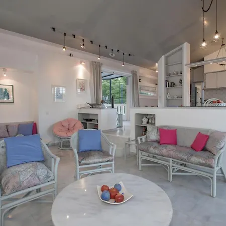 בית נופש Dream View In Theologos By Ghh